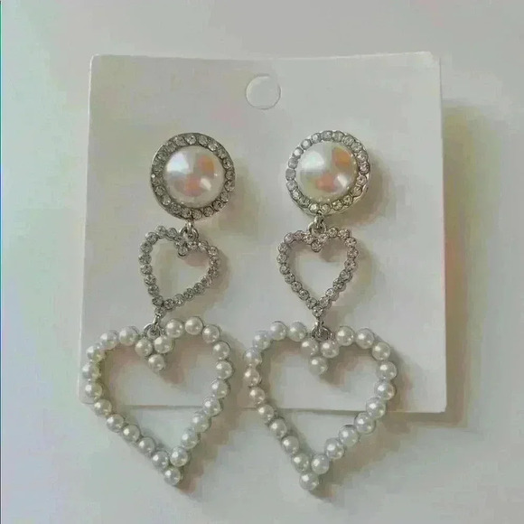 Double Heart Pearl Earrings - Picture 1 of 5